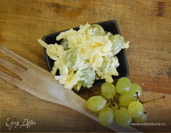 Быстрая закуска с виноградом и чесноком "Джованни"