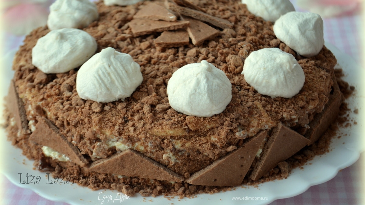 Шоколадный медовик с маминым фирменным кремом