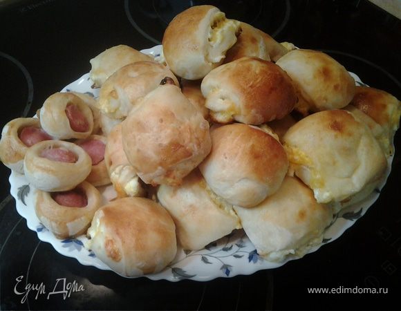 Кефирные булочки с брынзой