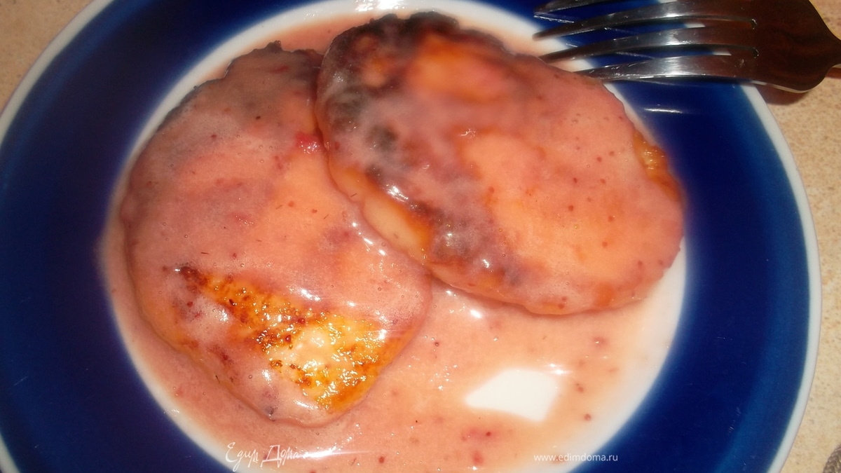 Нежнейшие сырники с соусом "Клубника со сливками"