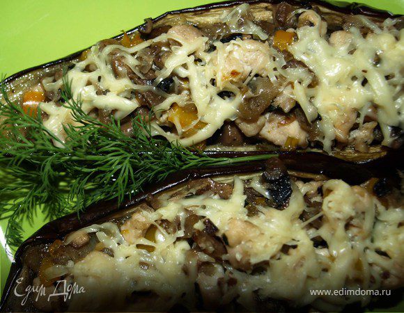 Баклажаны, фаршированные грибами, курицей и болгарским перцем Баклажаны, фаршированные грибами, курицей и болгарским перцем