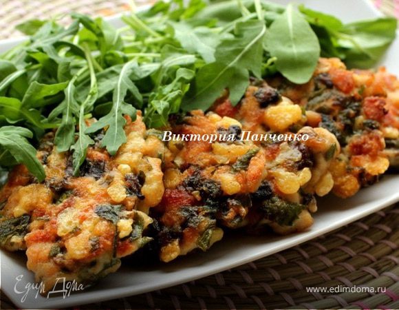 Рубленые куриные котлеты с лесными грибами и сыром Джюгас