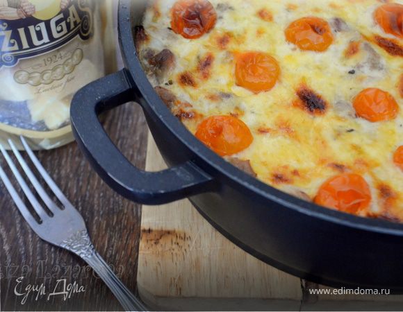 Куриная запеканка из спагетти под корочкой из сыра Джюгас Куриная запеканка из спагетти под корочкой из сыра Джюгас