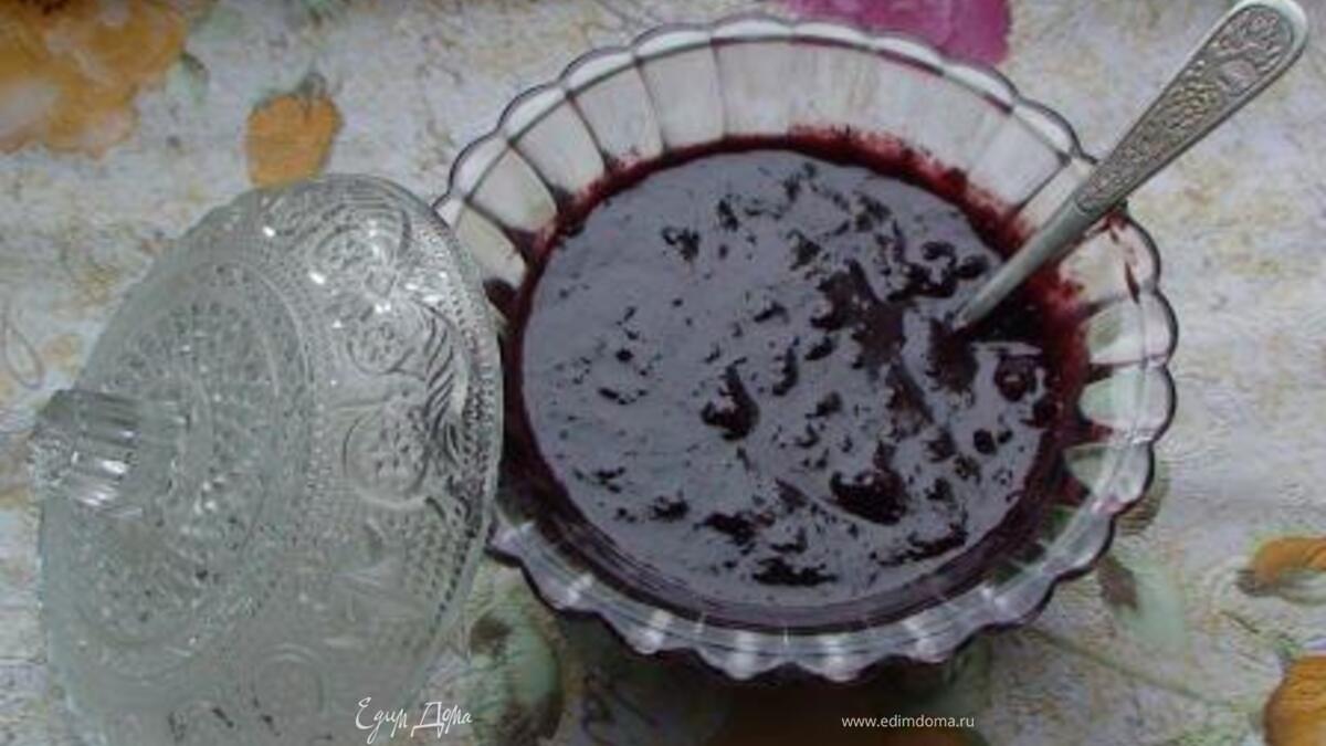 Шоколадное сливовое варенье с орехами