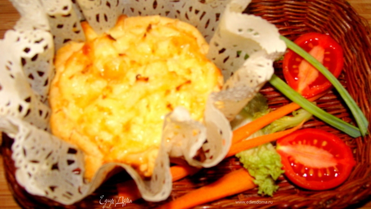 Киш сливочный с цветной капустой и сыром Джюгас