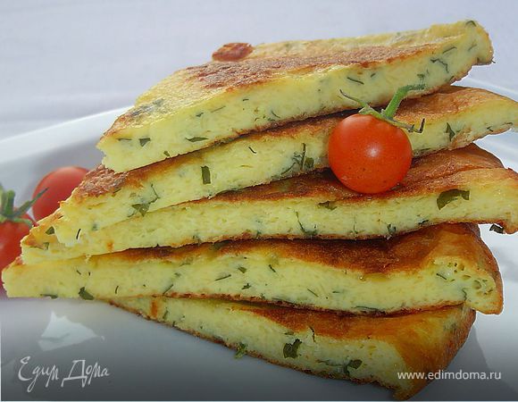 Сырная лепешка на сковороде 