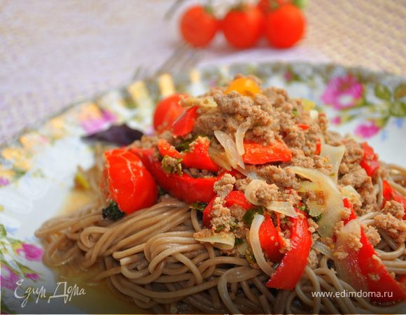 Гречневая лапша с овощами