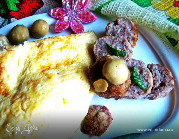 Омлет с тефтельками "Мишка под одеялом" Омлет с тефтельками "Мишка под одеялом"