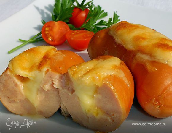 Сардельки с сыром в духовке 