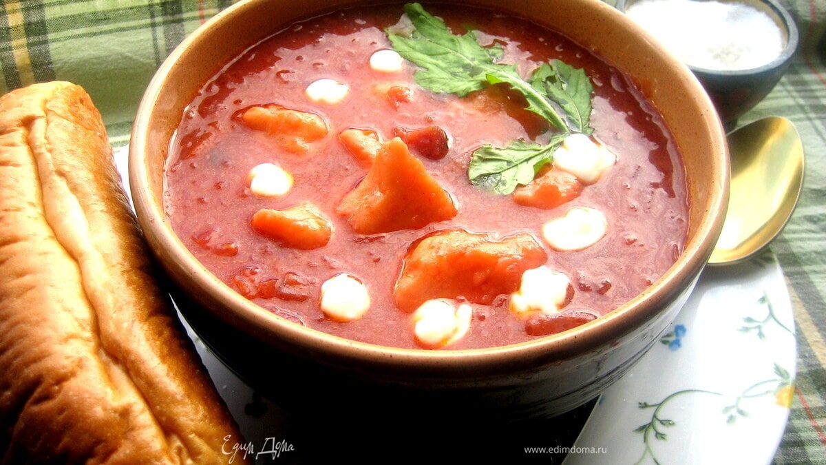 Борщ с картофельными ньокками