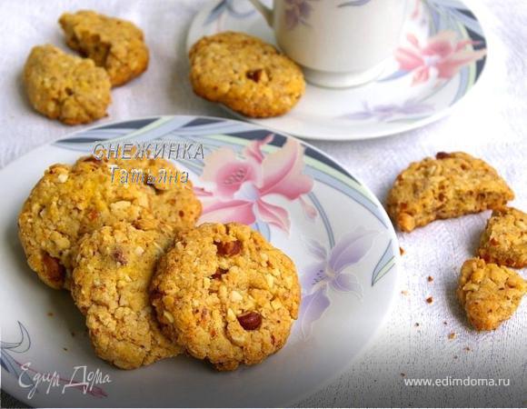 Кукурузное печенье с миндалем, фундуком и ароматом ванили 
