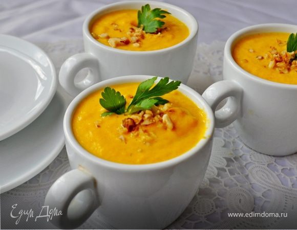 Морковно-сливочный суп-пюре с карри и ананасами Морковно-сливочный суп-пюре с карри и ананасами