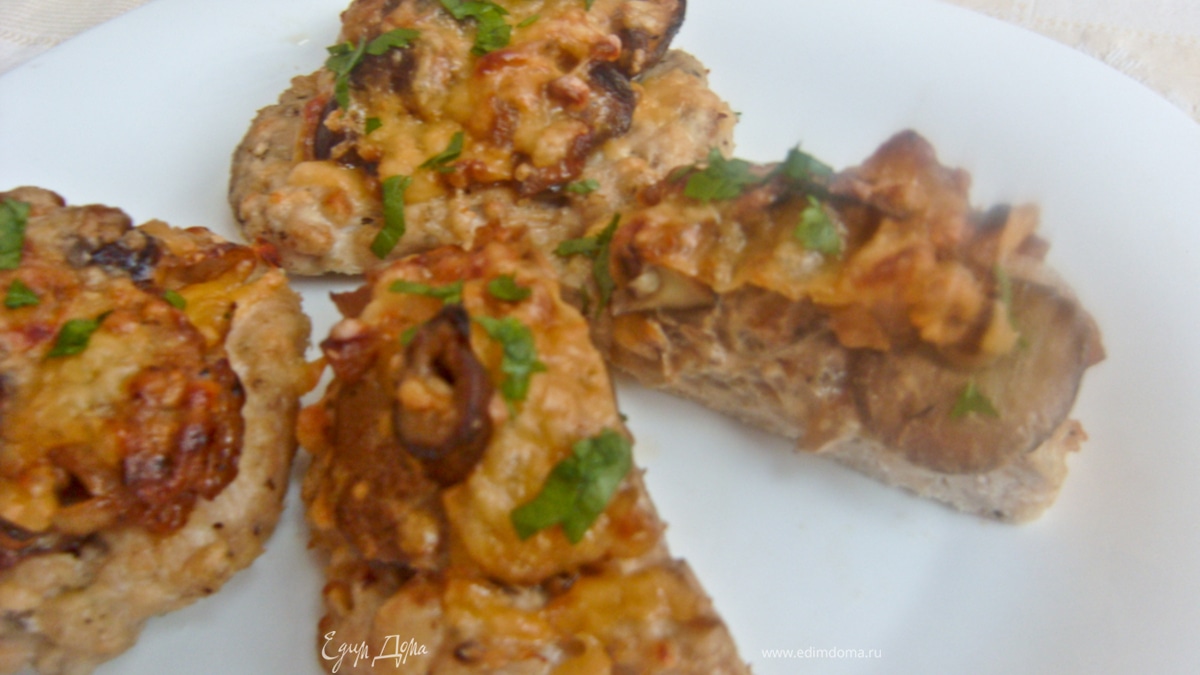 Куриные ватрушки с грибами