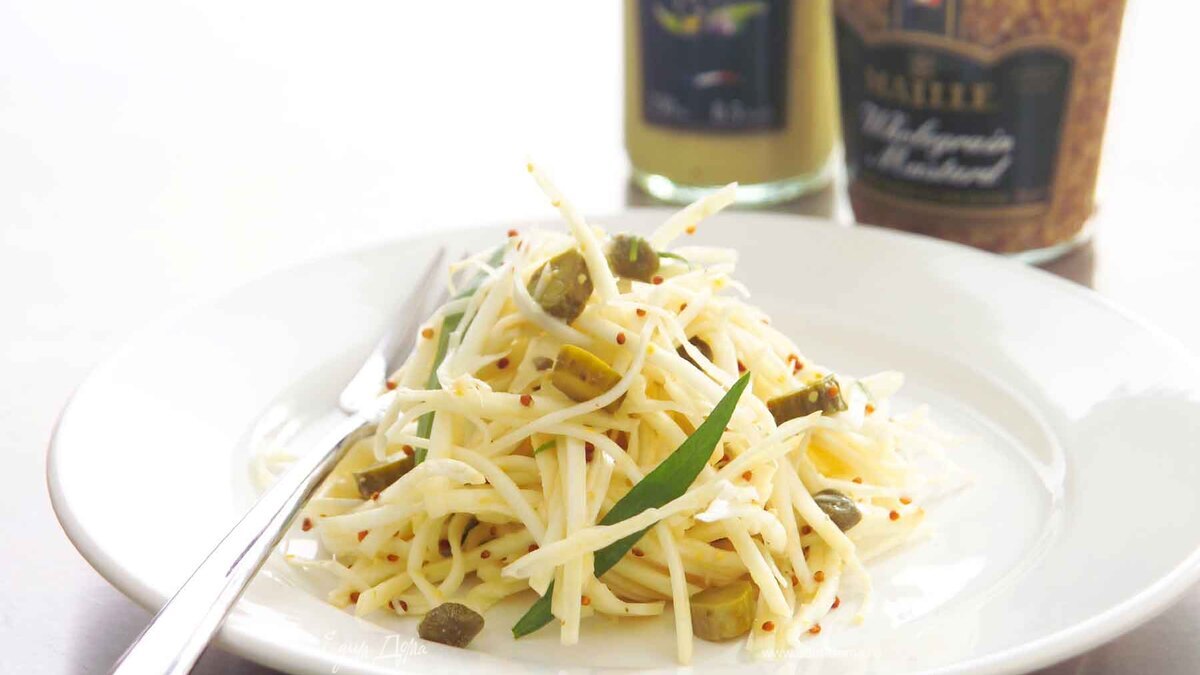 Салат из сельдерея в ремуладе с горчицей