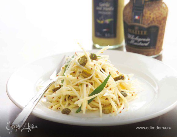 Салат из сельдерея в ремуладе с горчицей 