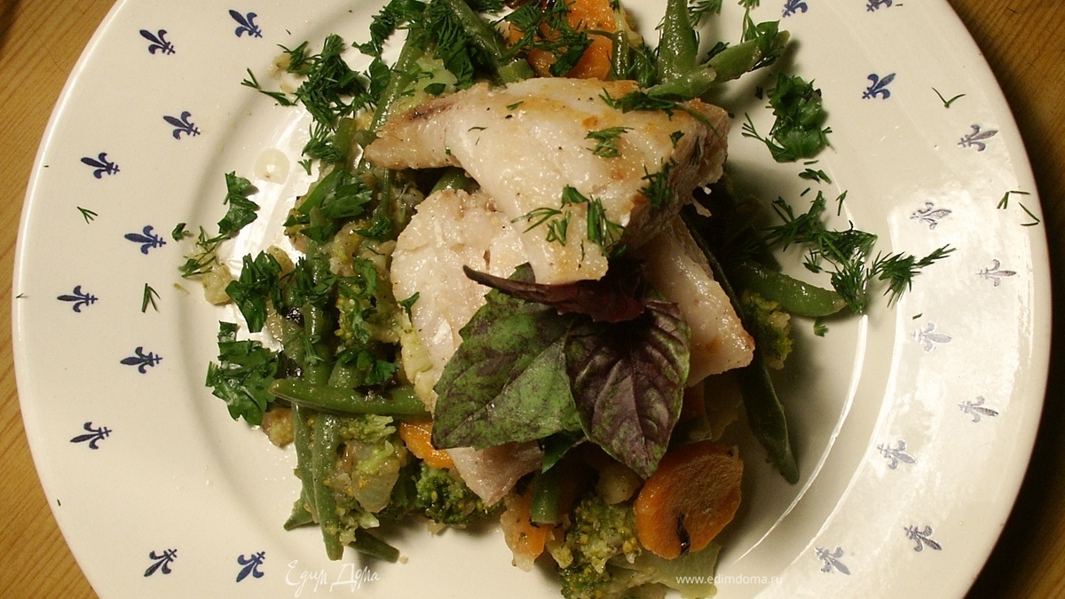 Треска с овощами