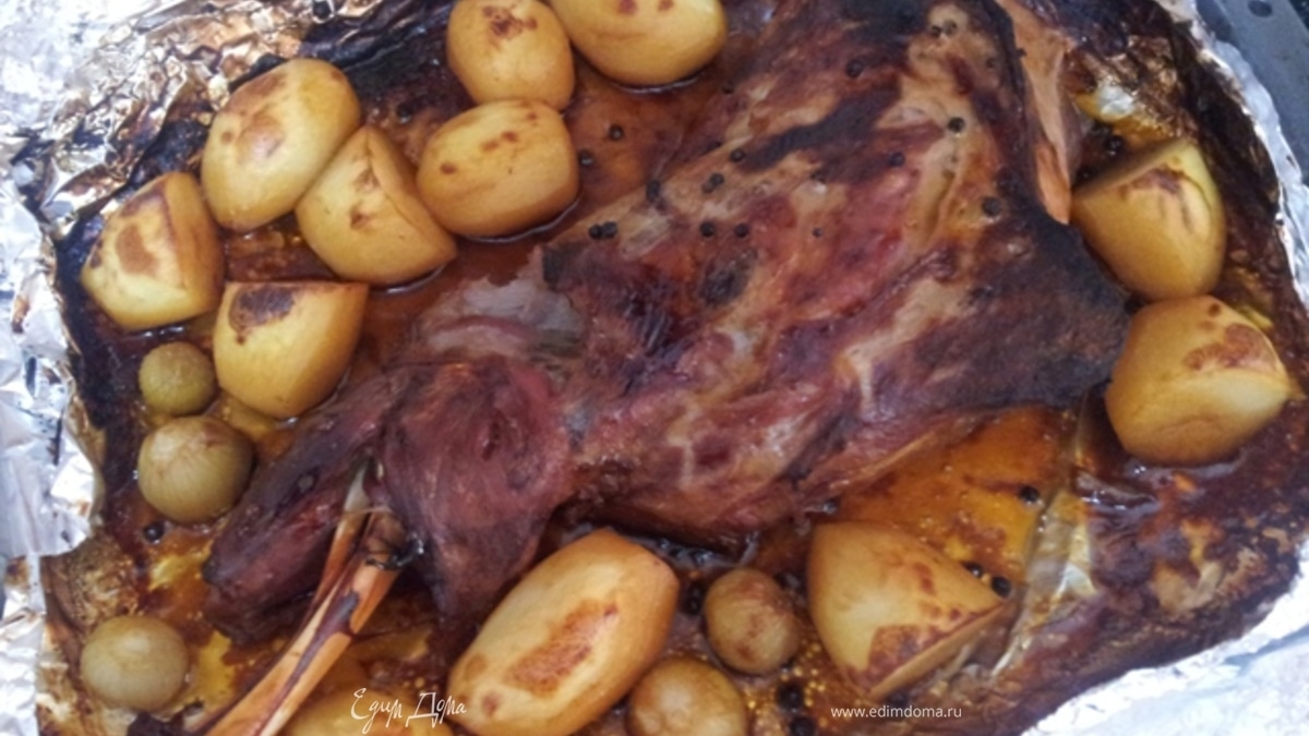 Запеченная баранья ножка