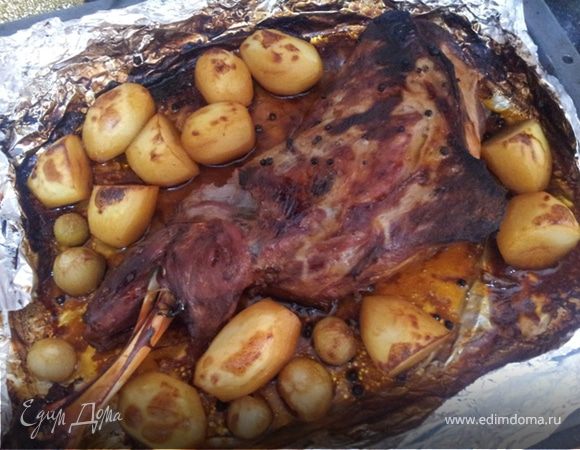 Запеченная баранья ножка Запеченная баранья ножка