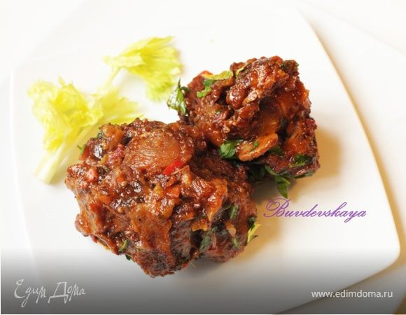 Рагу из бычьих хвостов (Coda alla vaccinara) Рагу из бычьих хвостов (Coda alla vaccinara)