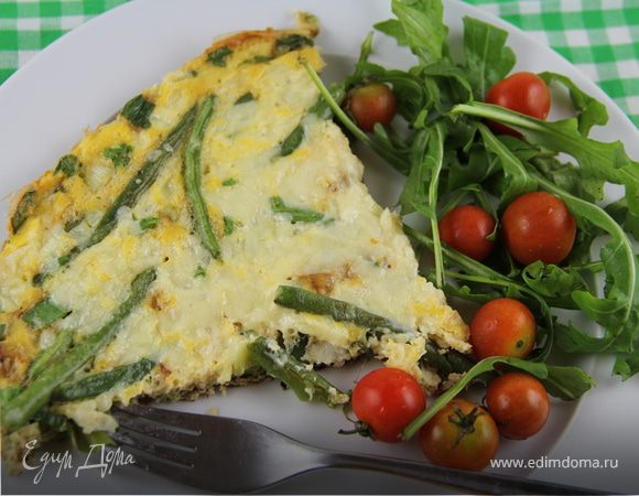 Зеленый омлет со стручковой фасолью, руколой и зеленым луком Зеленый омлет со стручковой фасолью, руколой и зеленым луком