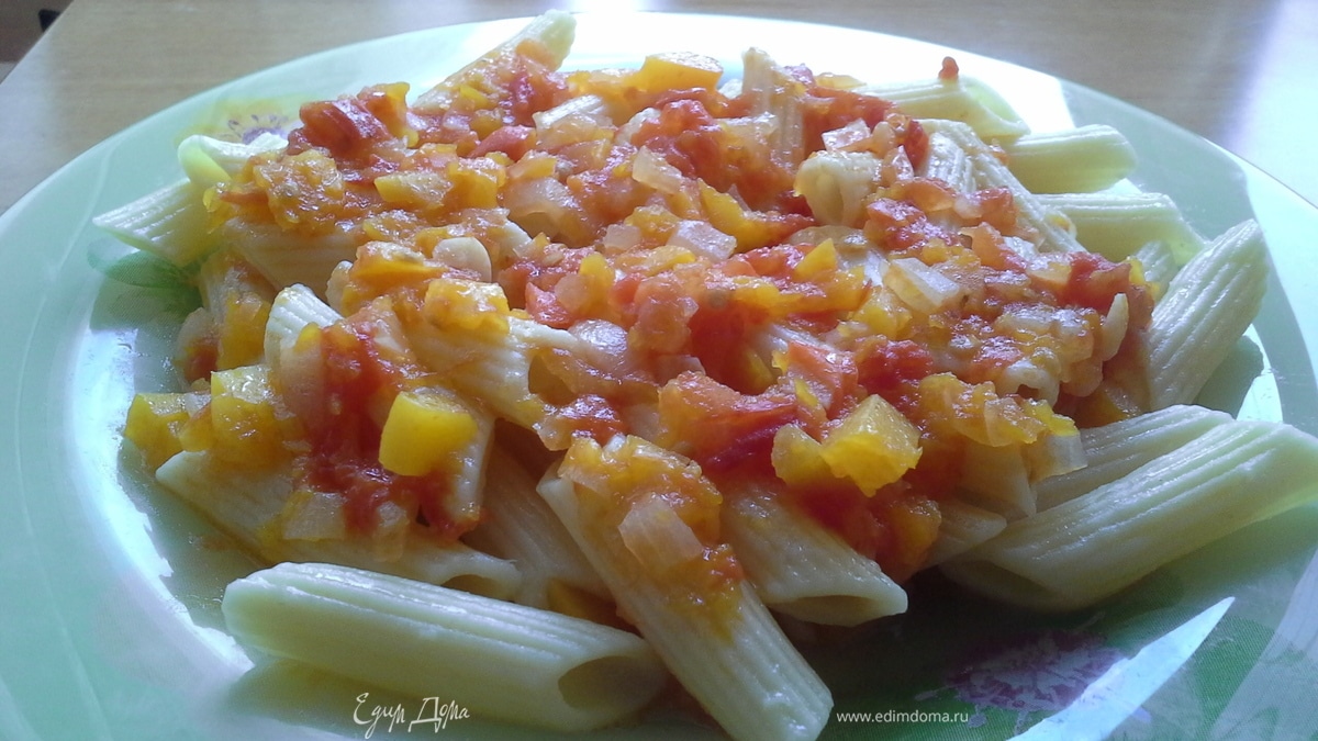 Пенне с томатно-тыквенным соусом