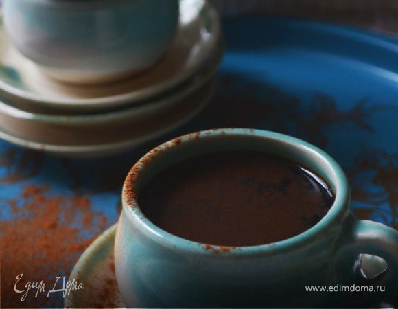 Горячий шоколад с ванилью и корицей