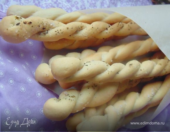 Гриссини с солью и ароматными травами Гриссини с солью и ароматными травами