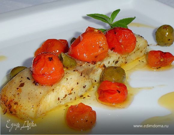 Рыба по итальянски, запеченная с томатами, оливками и каперсами Рыба по итальянски, запеченная с томатами, оливками и каперсами