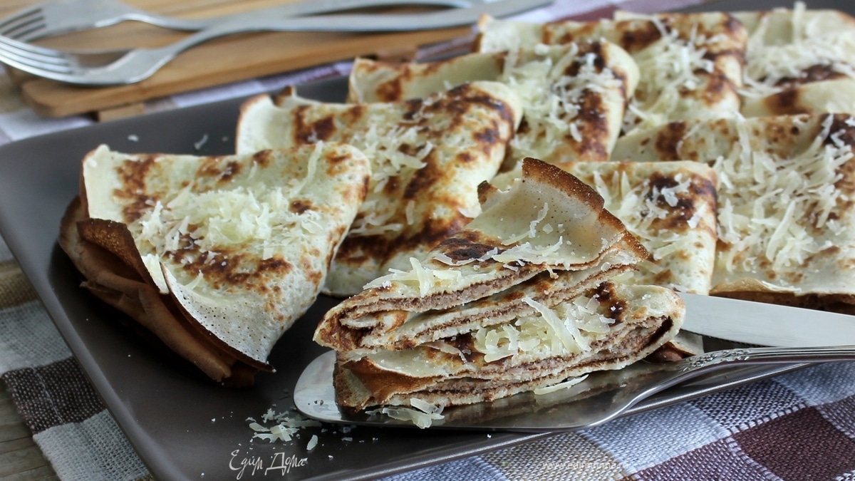 Креспелле с паштетом из фасоли и тунца