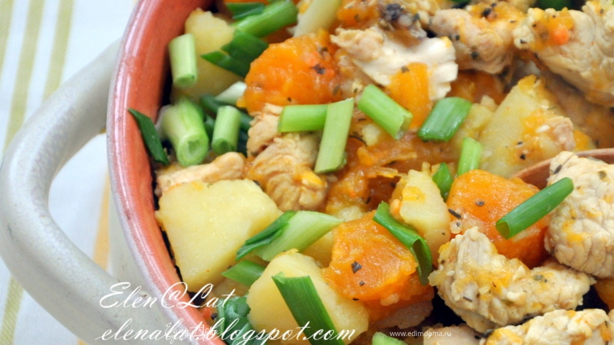 Гуляш с тыквой и индейкой