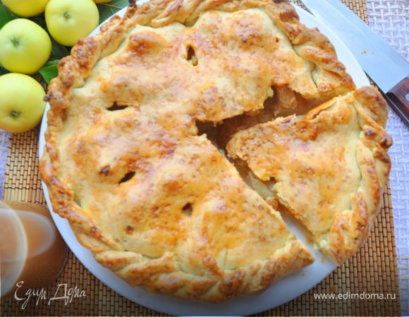 Осенний яблочный пирог с домашней карамелью