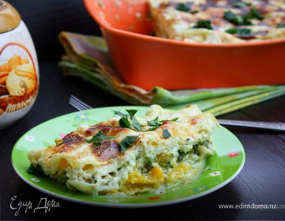 Лазанья с тыквой и шпинатом под соусом из рикотты