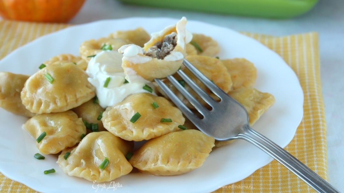 Пельмешки из тыквенного теста