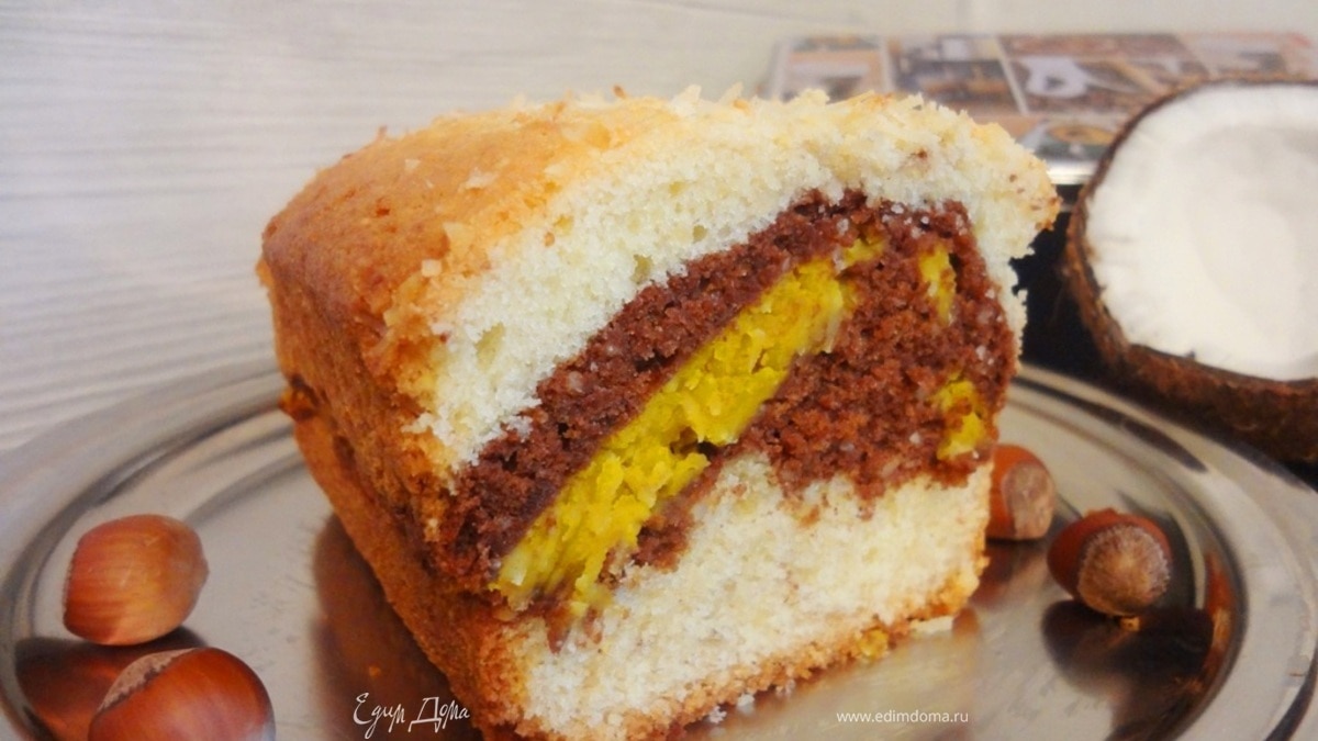 Орехово-шоколадный кекс с тыквенно-кокосовой прослойкой