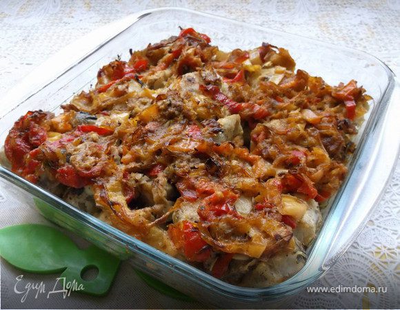 Рыба, жареная с луком и болгарским перцем