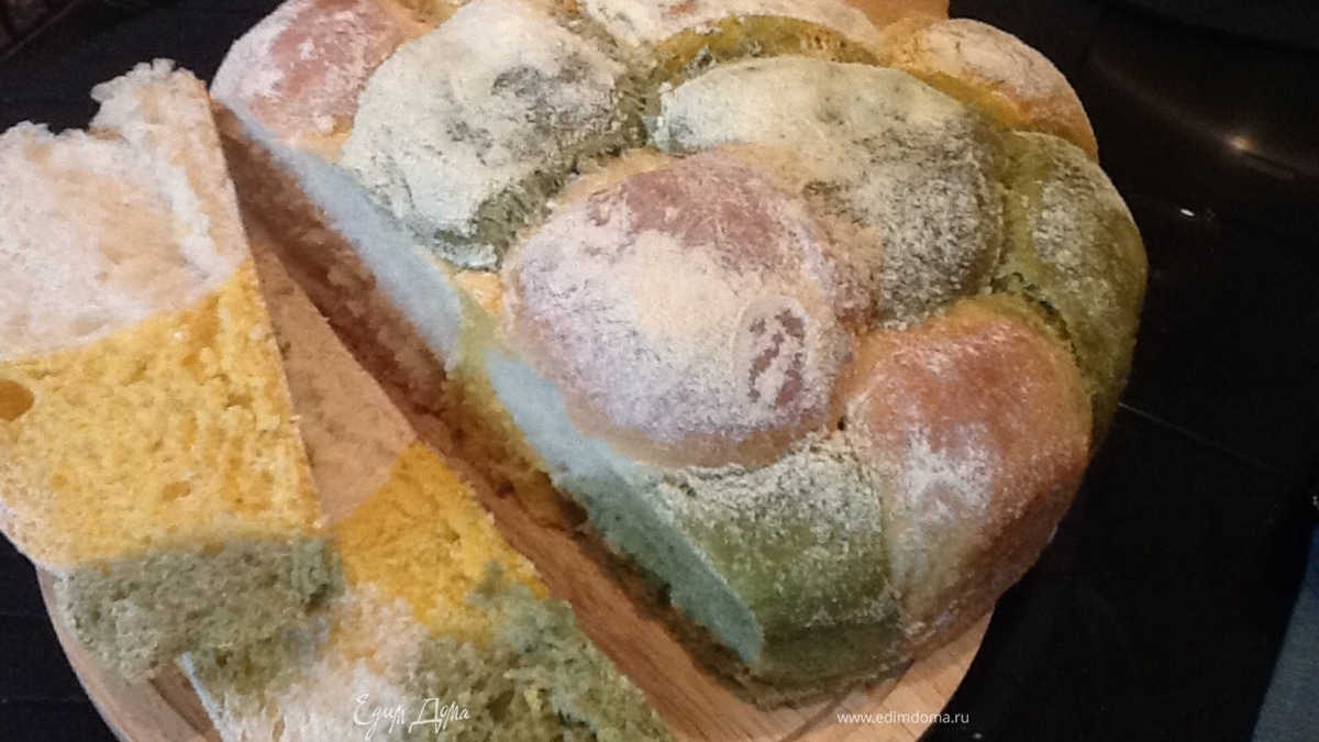 Разноцветный хлебушек с тыквой и щавелем