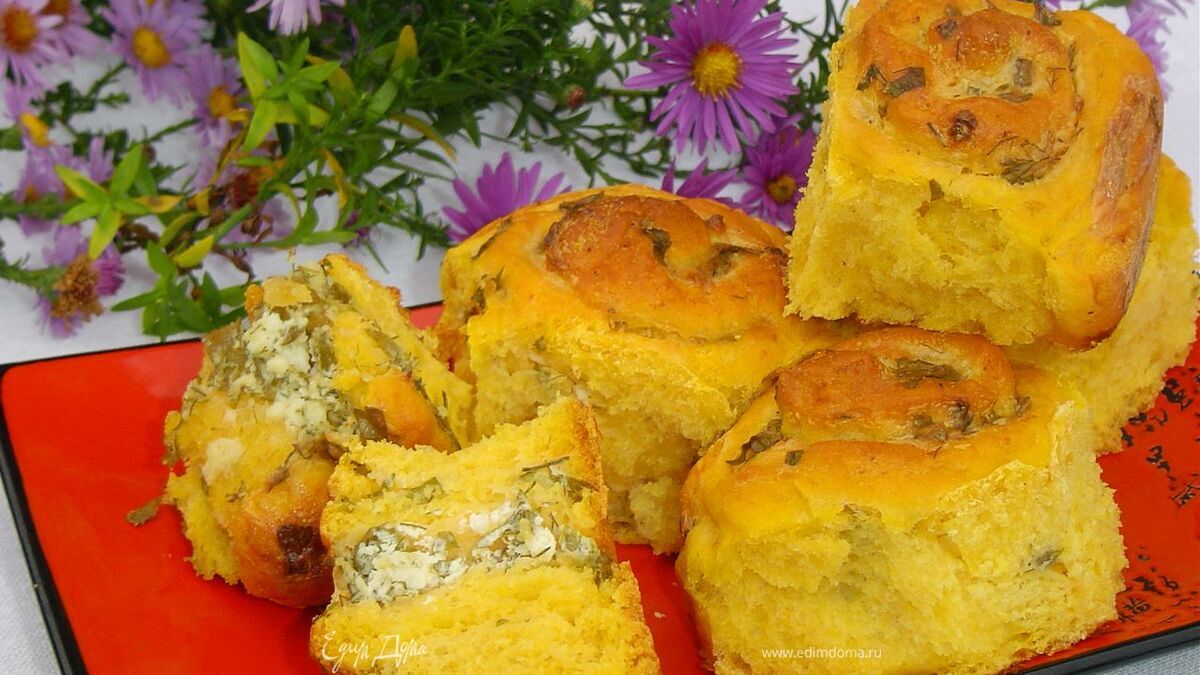 Пампушки с тыквой, чесноком и зеленью 