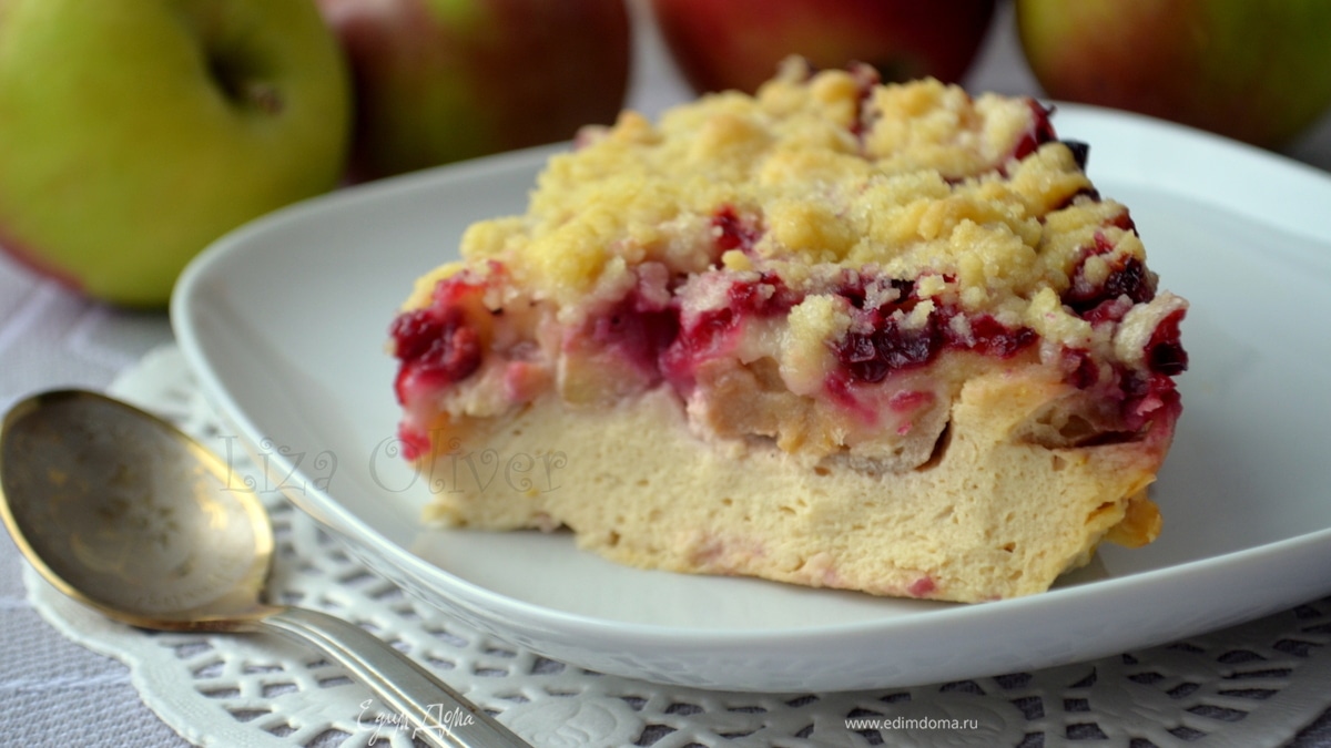 Запеченный крем из ряженки с сочной начинкой и под штрейзелем
