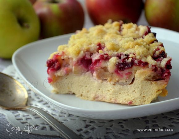 Запеченный крем из ряженки с сочной начинкой и под штрейзелем 