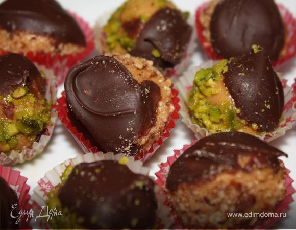 Арахисовое печенье с темным шоколадом и фисташками без выпекания