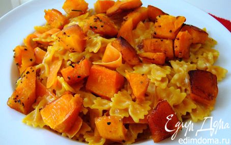 Рецепт Тыквенно-морковные мини-фарфалле в морковно-сливочном соусе с запеченной тыквой
