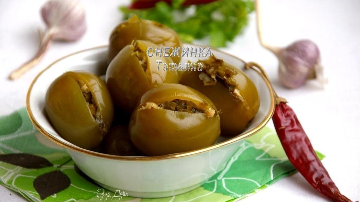 Острые зеленые помидоры с начинкой