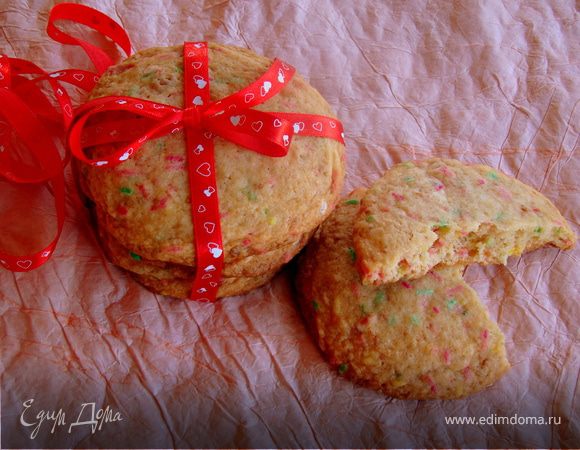 Гигантское праздничное печенье "Момофуку"