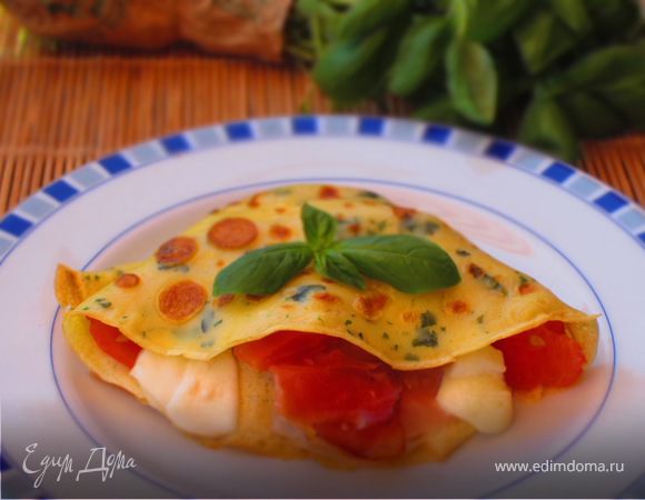 Блинчики с моцареллой и копченым окороком