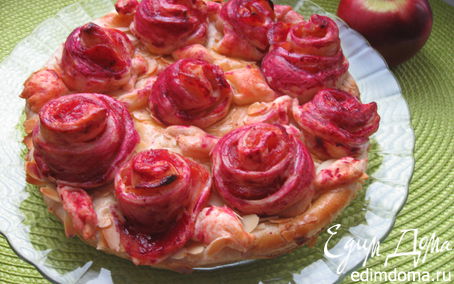 Рецепт Яблочный пирог "Слоеные розочки"