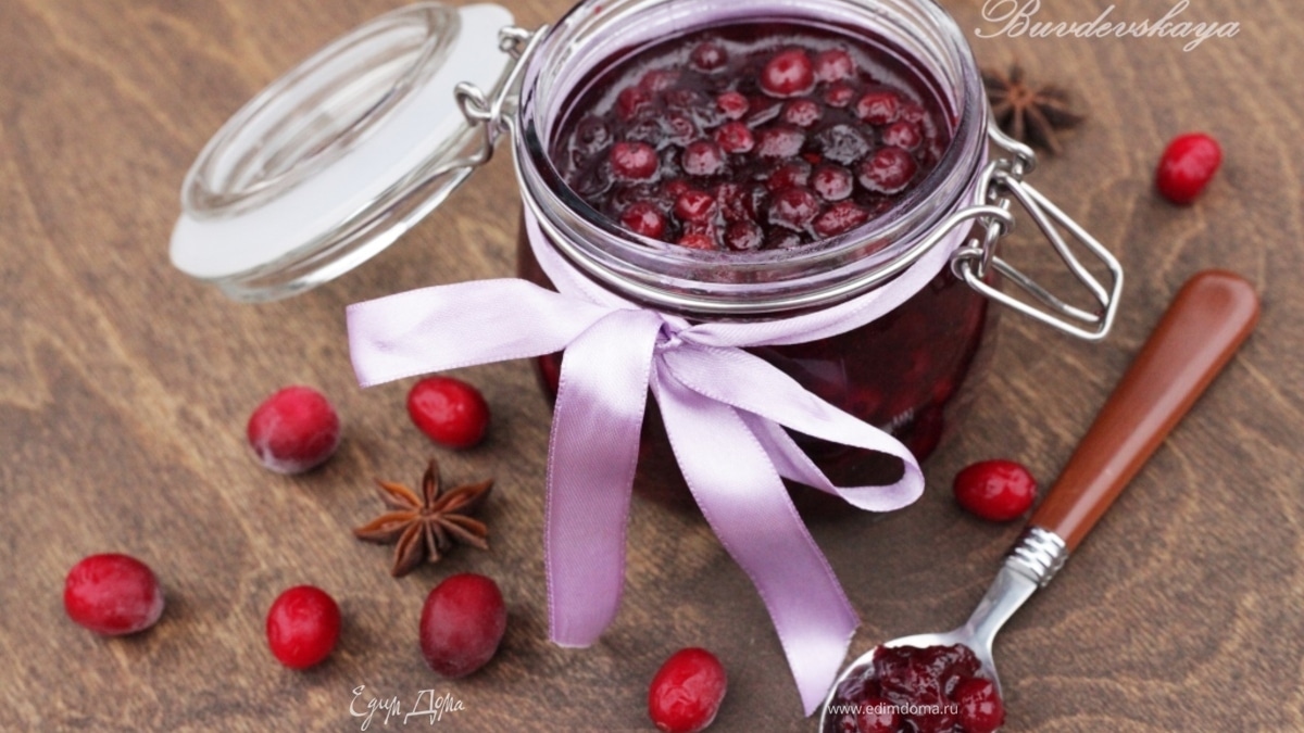 Клюквенный конфитюр с апельсинами и корицей