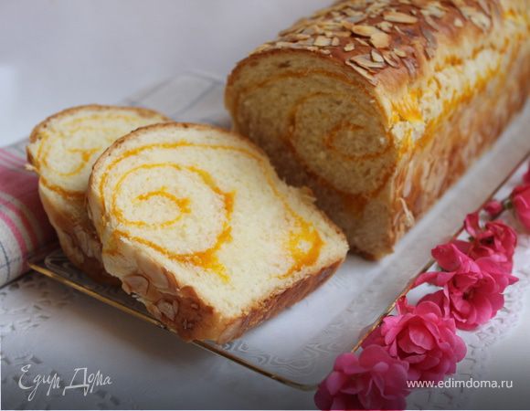 Сладкий хлеб с прослойкой.
