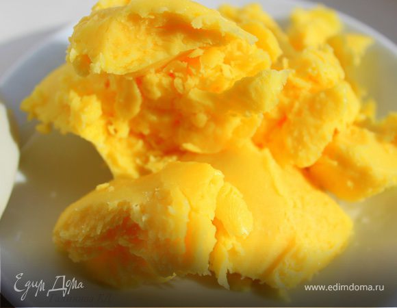 Домашнее желтое соленое масло Домашнее желтое соленое масло