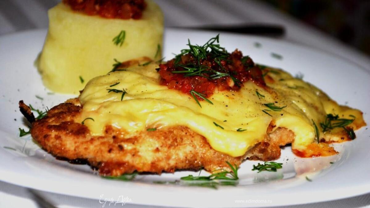 Курица с брынзой и пармезаном