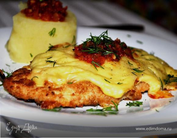 Курица с брынзой и пармезаном